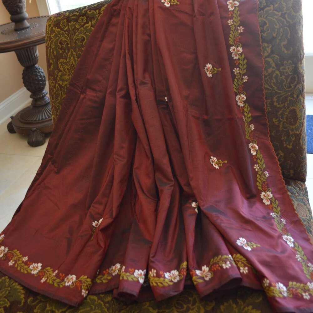 *** ELEGANT SILK BLEND EMBROIDERED SARI + FREE GIFT***